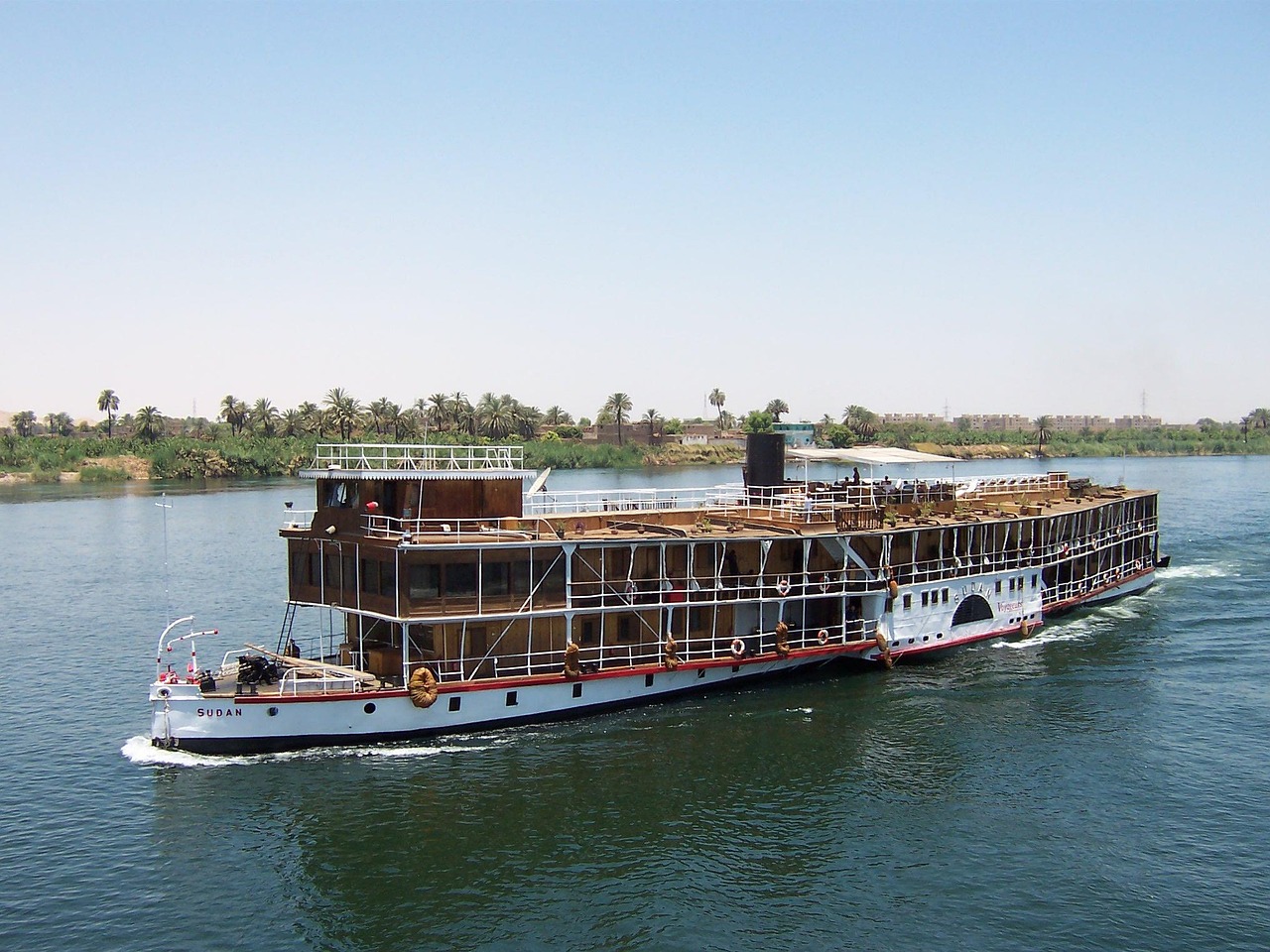 Nile Cruise in Egypt (Luxor to Aswan) - Luxury Nile River cruise tours